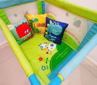 Medini Apartment | Legoland 3min Lakeview HappyRainbowSuite 7Pax 2R2B
