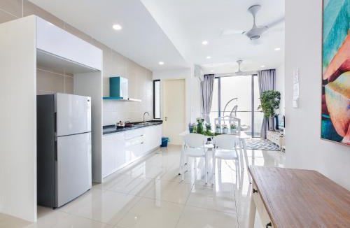 Medini Apartment | Legoland Fun- Hostahome Suites at D'Pristine Residence