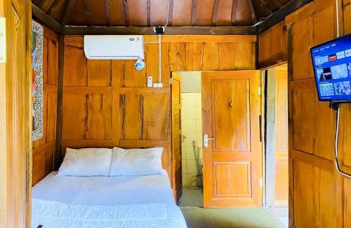 Malang Hotel | Lembah Mbalong Resort Mitra RedDoorz Near Exit Tol Singosari