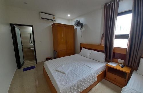 Cat Ba Hotel | Light House Hotel