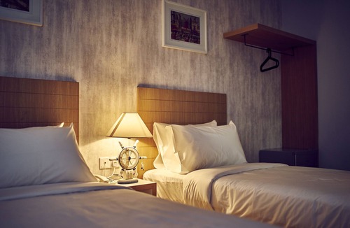 Damansara Utama Hotel | LightHouse Hotel & ShortStay