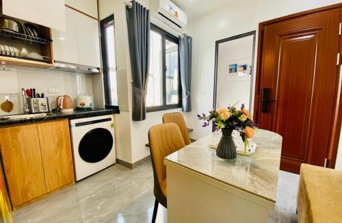 Thuy Khue Apartment | Lilo's Homestay West Lake Thuy Khue
