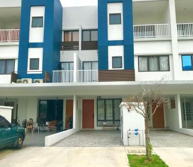 Kota Warisan Apartment | Little Boo Homestay @ Kota Warisan