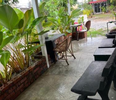 Lubok Buaya Hotel | Little Chenang Cottage Motel Langkawi