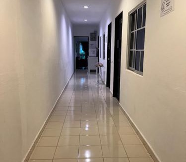 Lubok Buaya Hotel | Little Chenang Cottage Motel Langkawi