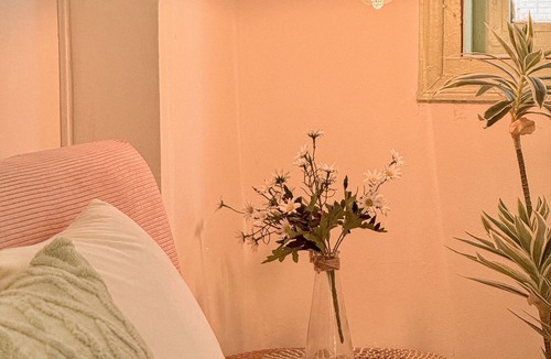 Downtown Ho Chi Minh City Apartment | Little Cozy&Downtown LOFT @ 4Mins walking to METRO
