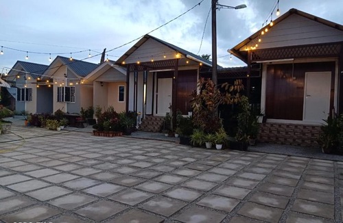 Pasir Puteh Hotel | Little Misha Stay