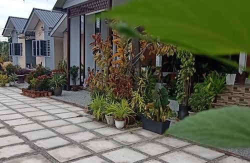 Pasir Puteh Hotel | Little Misha Stay
