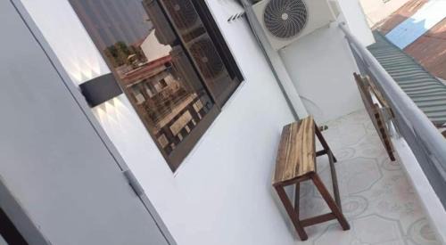 Daun Penh House | Little Susie Double Room with Balcony