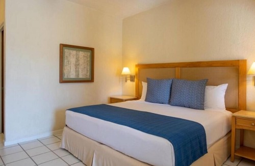 Campo de Golf Fonatur Hotel | Lively Studio Near San Jose Estuary