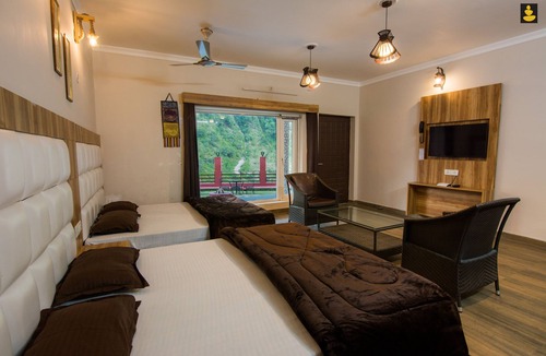 Bullawala Resort | LivingStone River side Hills resort family Room
