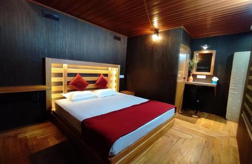 Amalavayal House | Lo Adoro Tree Hut Tourist Homestays