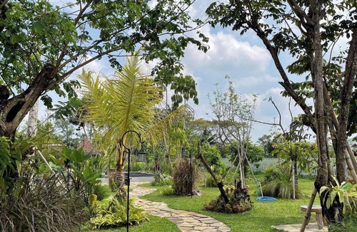 Sleman Villa | Local Authentic Experience in JOGJA (NEW PROPERTY , PERFECT FOR FAMILY/GROUP)