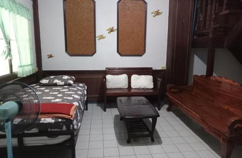 Cha-am House | Lomthalay Hotel
