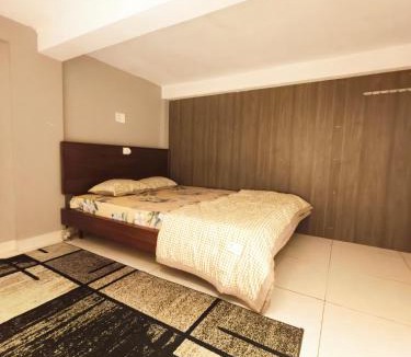 Duc Hoa Apartment | Long Homestay A2-G08
