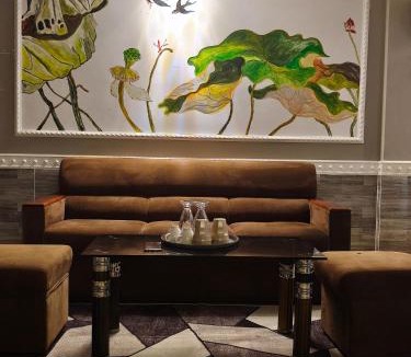 Duc Hoa Apartment | Long Homestay A2-G08