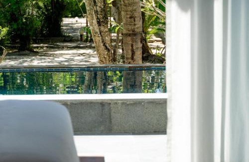 Koh Rong Resort | Long Set Resort