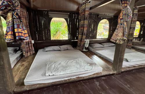 Ha Giang House | Loopmoto Riverside Homestay