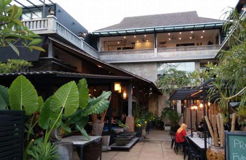Pantai Tengah Hotel | Lot 33 Boutique Hotel