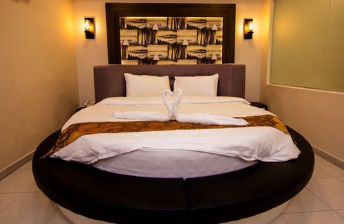 Larut Hotel | Louis Hotel