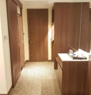 Talat Bang Khen Hotel | Louis Tavern Hotel