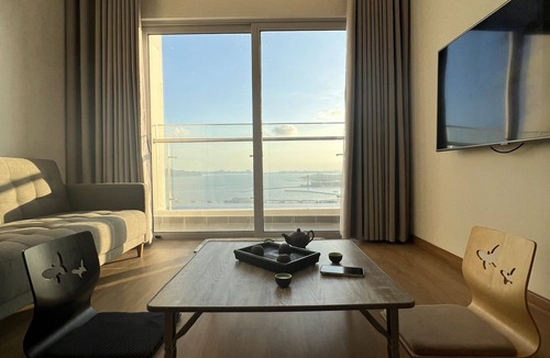 Hon Gai Apartment | Lovely homestay on 29th floor, beautiful sea view, full equipped,3 mins to beach