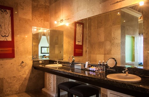 Kampial Villa | Lovely Two Bedroom Villa with Private Swimming Pool