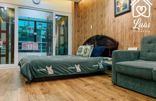 Chinatown House | Luas Cosy Home - The Cosy Chinatown Hideaway