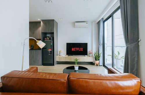 Nhat Tan Apartment | LUCK APART 8 - Hanoi Westlake Balcony Studio