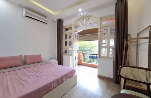 Phuong 8 Apartment | Lunaria Maison - Tan Dinh Corner