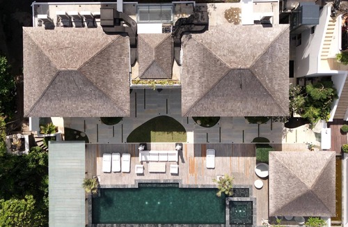 Mumbul Villa | Luxurious Private Villa on a Cliff, 4 Bedrooms, Private Beach, Fully Staffed