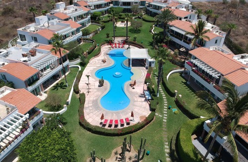 El Tezal House | Luxurious Villa with Private Hot Tub, Ocean Views Family-Friendly 3BR 1.6 km walking to beach