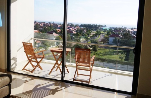 Ngu Hanh Son Apartment | Luxury 1BR with sweeping ocean view
