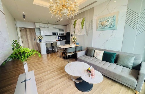 Van Giang Condo | Luxury 3BR Onsen Retreat with Sauna and Swan Lake View