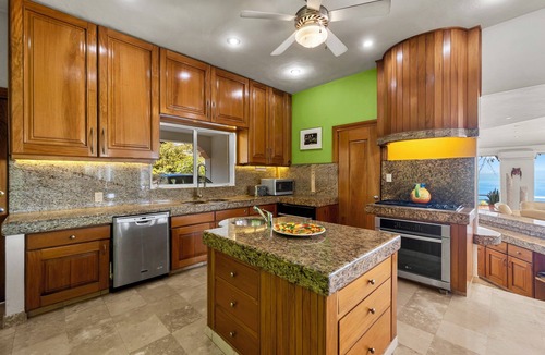 Amapas Villa | LUXURY 5 STAR 7200 SQ FT VILLA WITH PREMIER LOCATION TO BEACH AND TOWN
