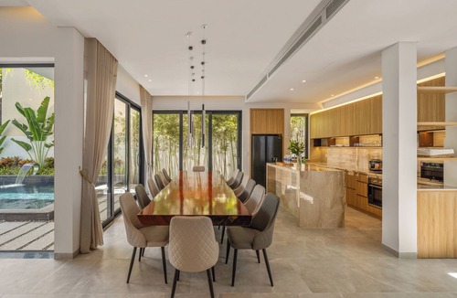 Ngu Hanh Son Villa | Luxury 5BR Private Pool Villa · Steps to My Khe Beach · An Thuong Tourist Area