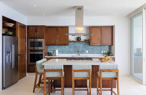 South Shore Hotel Area Condo | LUXURY BEACHFRONT CONDO VALLARTA: WHERE EMERALD CANOPIES MEET SAPPHIRE SHORES