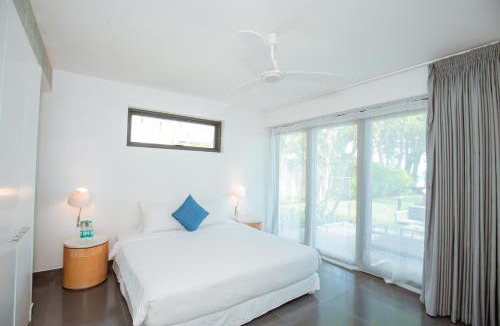 Phuoc Thuan Villa | Luxury Beachfront Private Pool Villa 5BR Sanctuary Ho Tram 1000m2