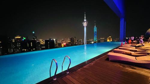 Kuala Lumpur City Centre Apartment | Luxury Home At Platinum Suites KLCC