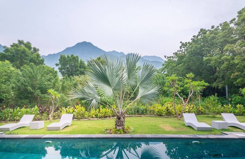 Gerokgak Villa | Luxury Living in Harmony with Nature!