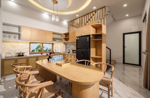 Ngu Hanh Son House | Luxury Orient Golf Villa& Suite 5BR near Golf