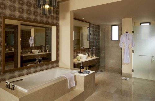 Los Cangrejos II y III Resort | Luxury Presidential Suite at Rancho San Lucas with Golf