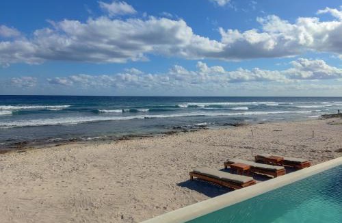 Tulsayab Apartment | Luxury Romantic Getaway - 1 Bedroom - Steps from the Beach - Bahia Tankah Tulum