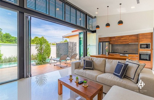 Cherngtalay Villa | Luxury sea view six bedroom villa