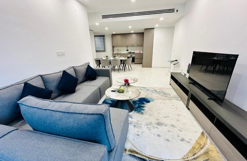 Golden Triangle Apartment | Luxury suite by eaton