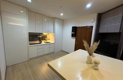 Seri Tanjung Pinang Apartment | Luxury Suites 118 Island Plaza