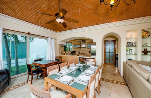 Playacar Fase I Villa | Luxury Villa! Steps from the Caribbean & Beach Access! Quick walk to town, WiFi!