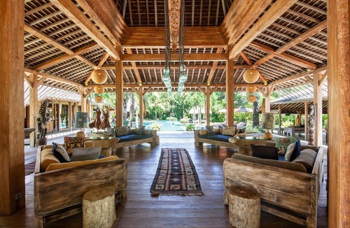 Umalas Villa | Luxury Wooden Private Pool in Umalas-6 Bedroom Villa