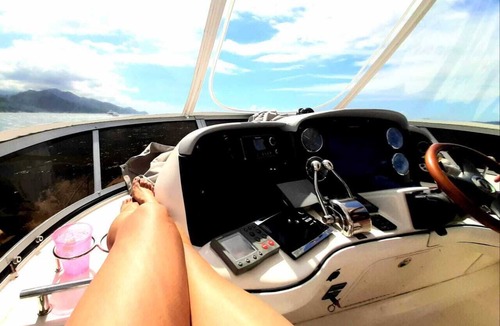 Isla Iguana Boat Rental | Luxury Yacht 44ft Sea-Ray 12 guests, Fun, Relax, Fishing