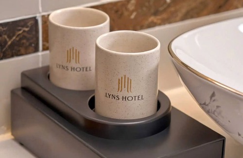 Phuoc Thien Hotel | LYNS HOTEL